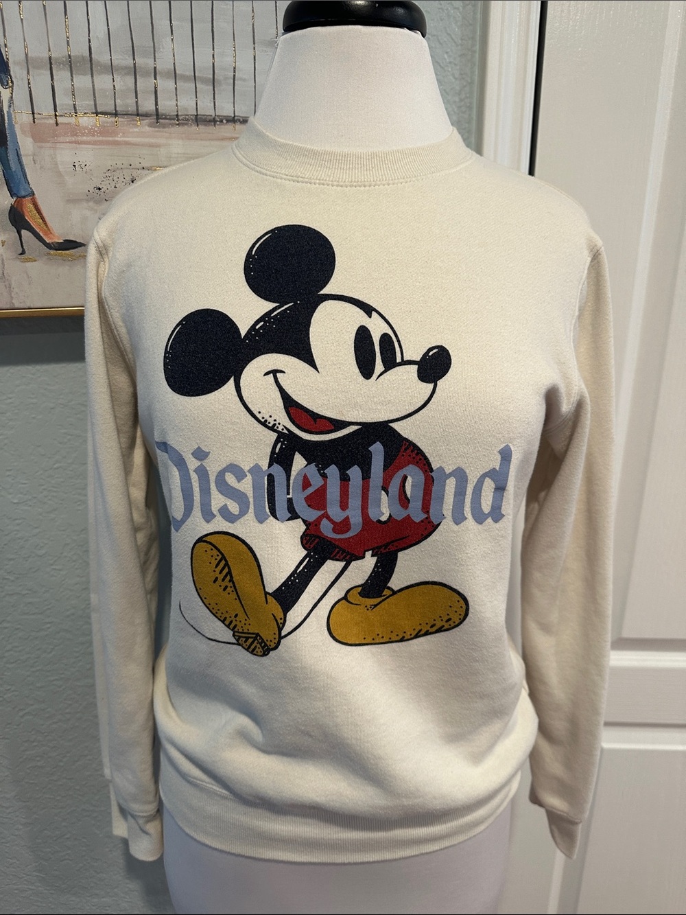 Original Disney Sz XS Cream Mickey Mouse Crewneck Sweatshirt - Picture 1 of 8